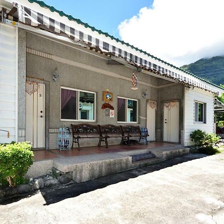 XI Cun Homestay Тонхэ Экстерьер фото