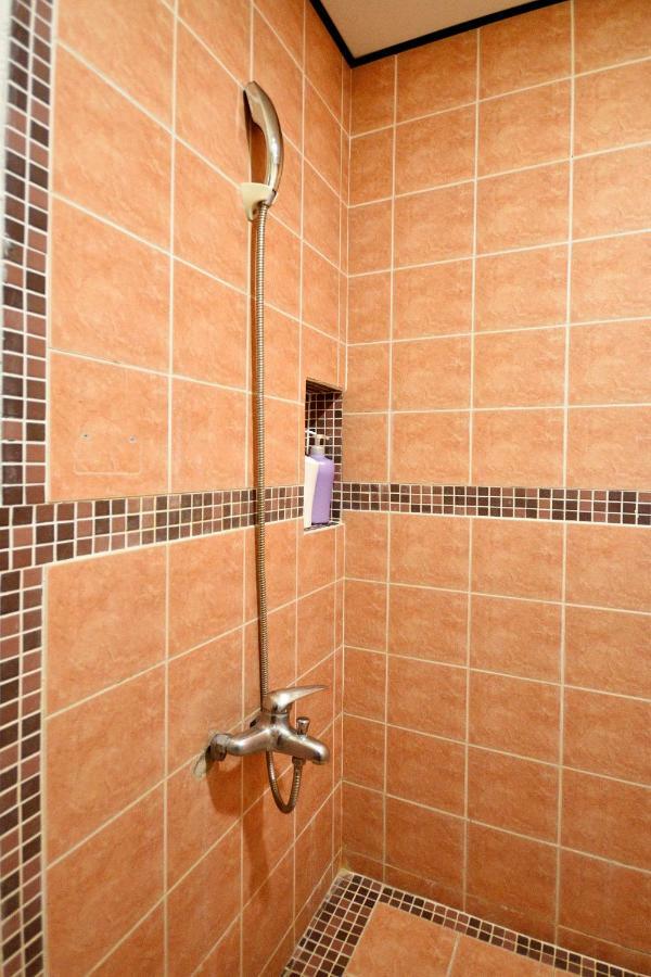 XI Cun Homestay Тонхэ Экстерьер фото